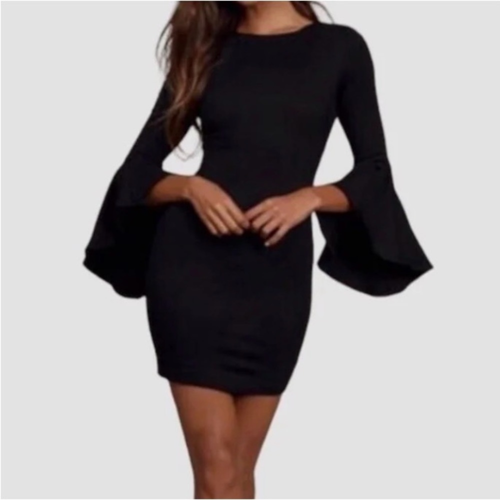 LuLu’s Bell Sleeve Body Con Dress Black Size Large